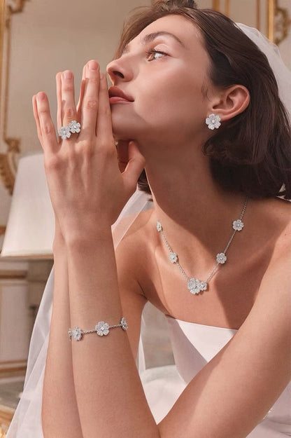 Blossom Long Necklace