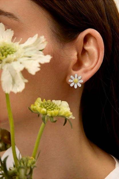 Daisy du Printemps Diamond Earrings