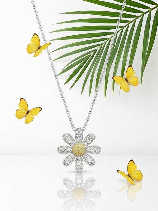 Daisy du Printemps Diamond Pendant Necklace